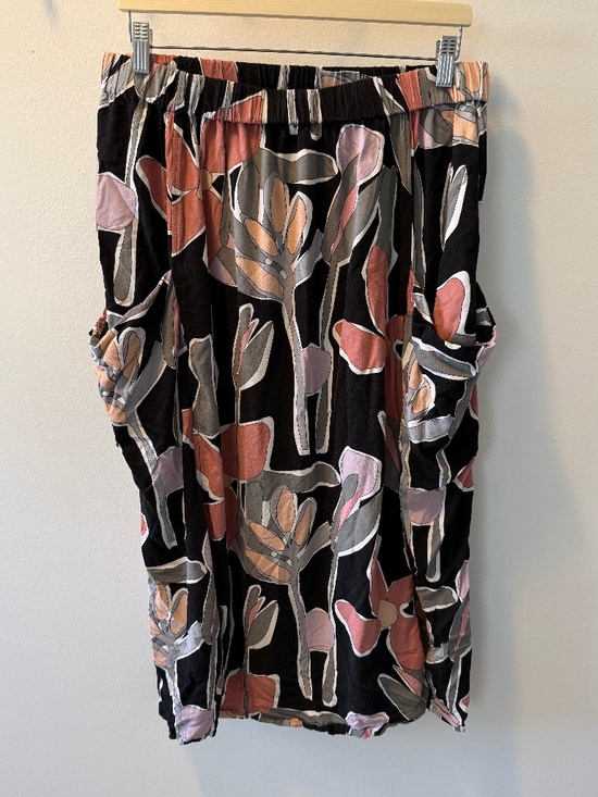 Dresses & Skirts - Homemade Graphic Print Pocket Skirt